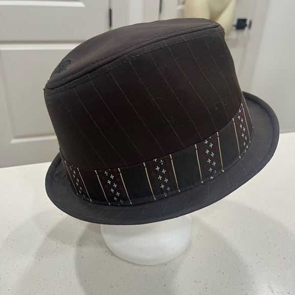 Goorin Bros Dark Brown‎ Fedora with Patterned Band - Picture 4 of 11